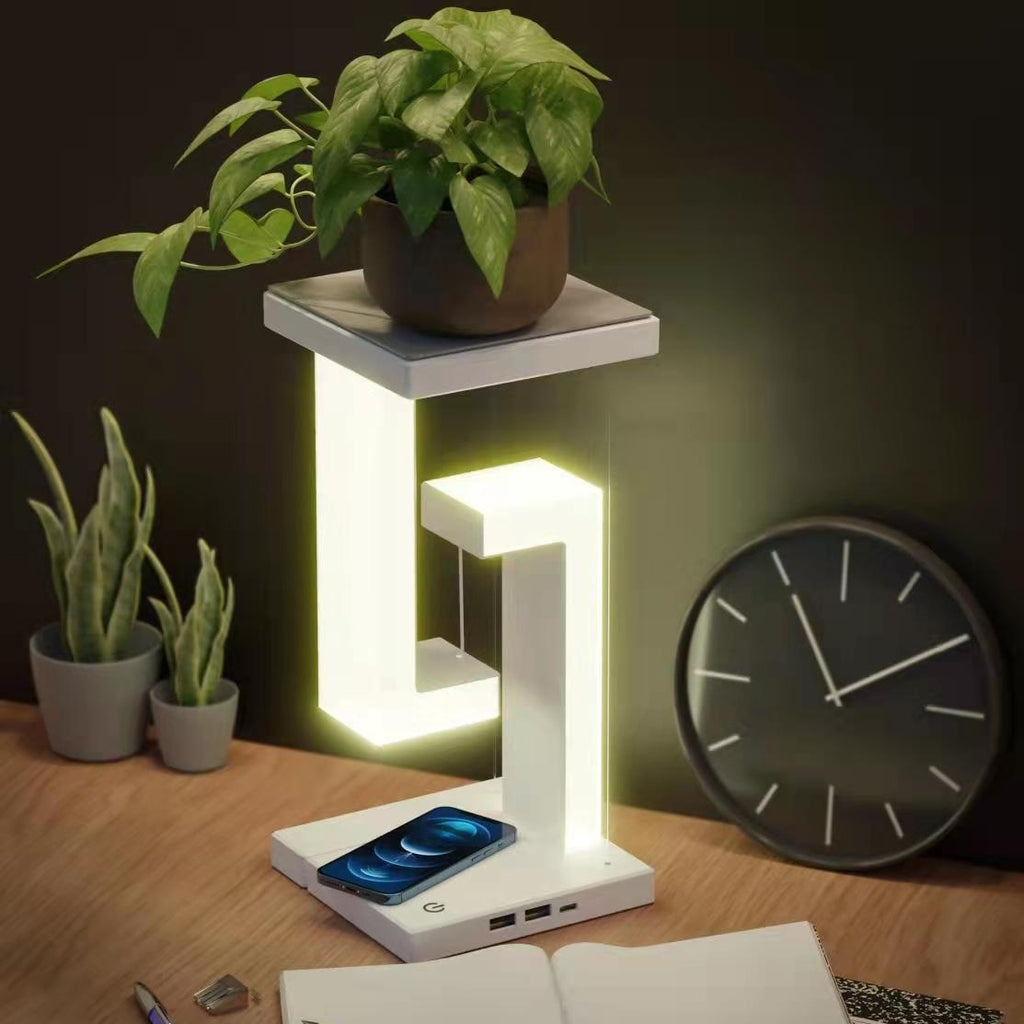 FloatCharge – Wireless Floating Table Lamp